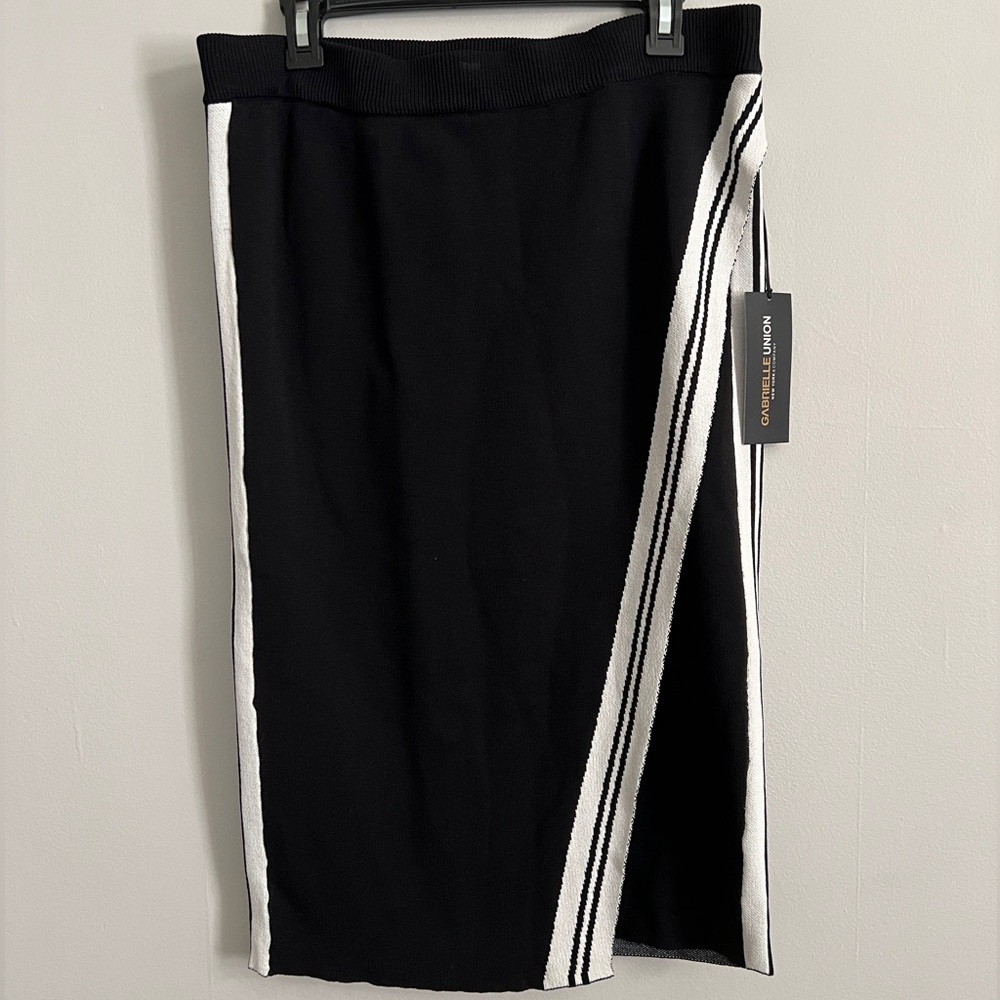 NWT NY&C Skirt